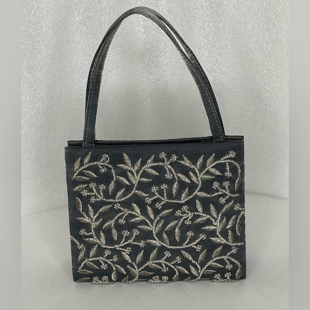 Beaded Evening Bag Leaf design on one side. Silver/Grey